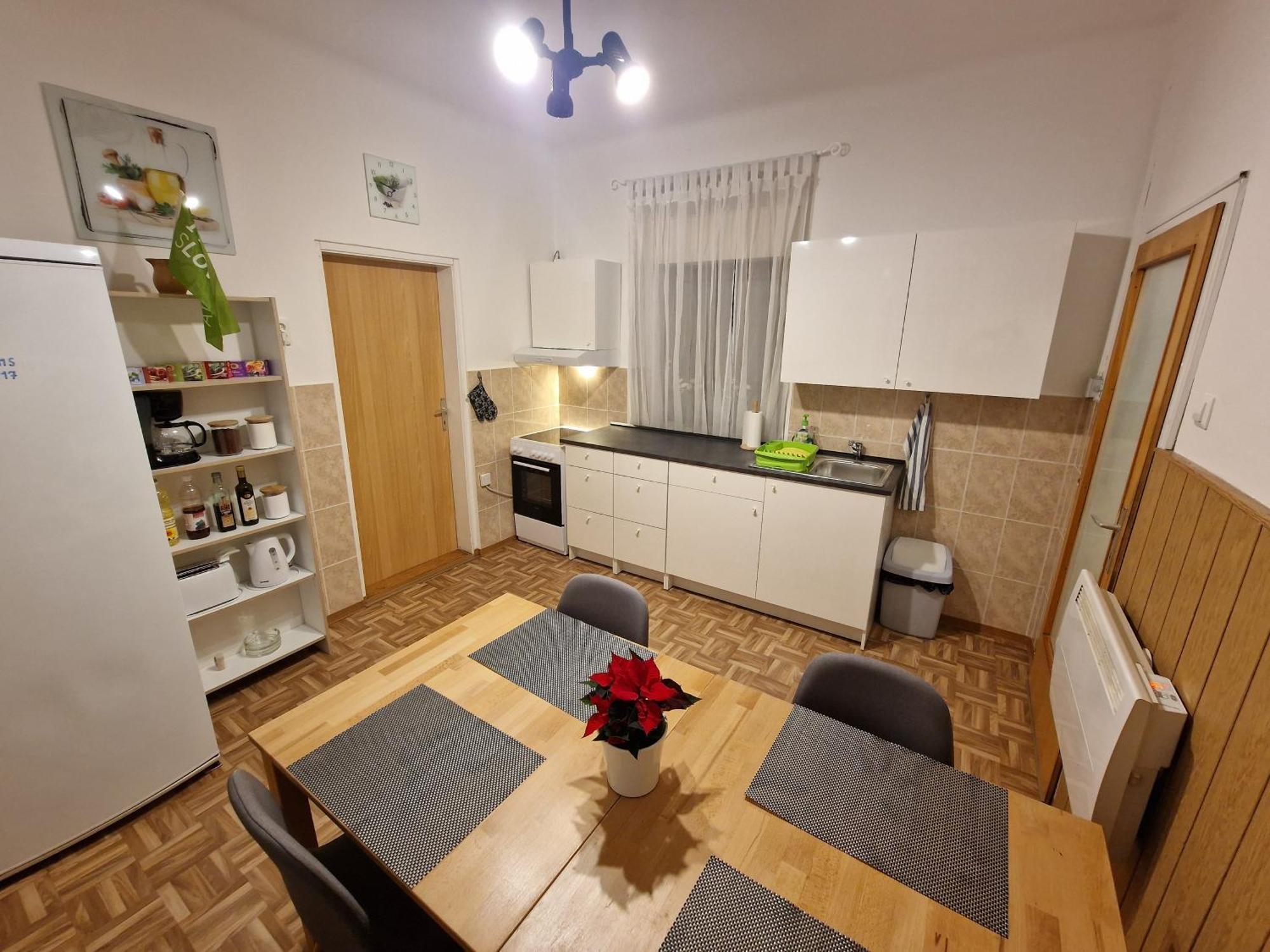 Saso Rooms & Apartments Ljubljana Exterior photo